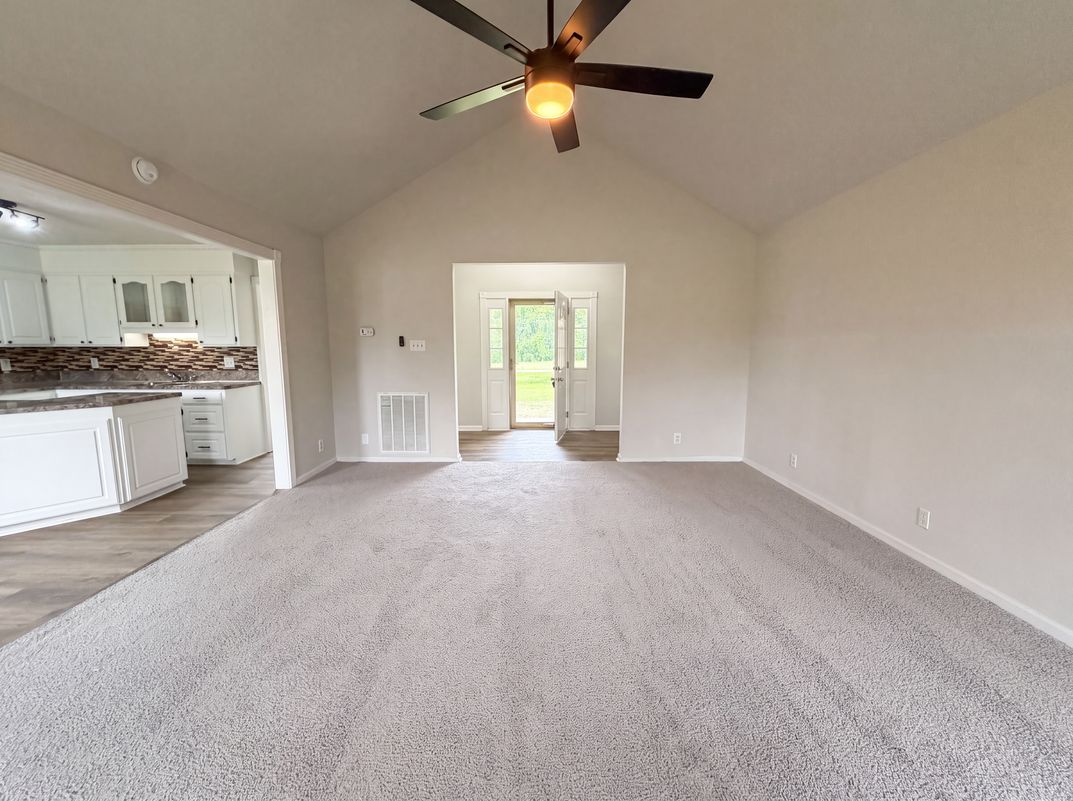 Photo 3 of 16 of 972 Darby Rd, Chester, SC