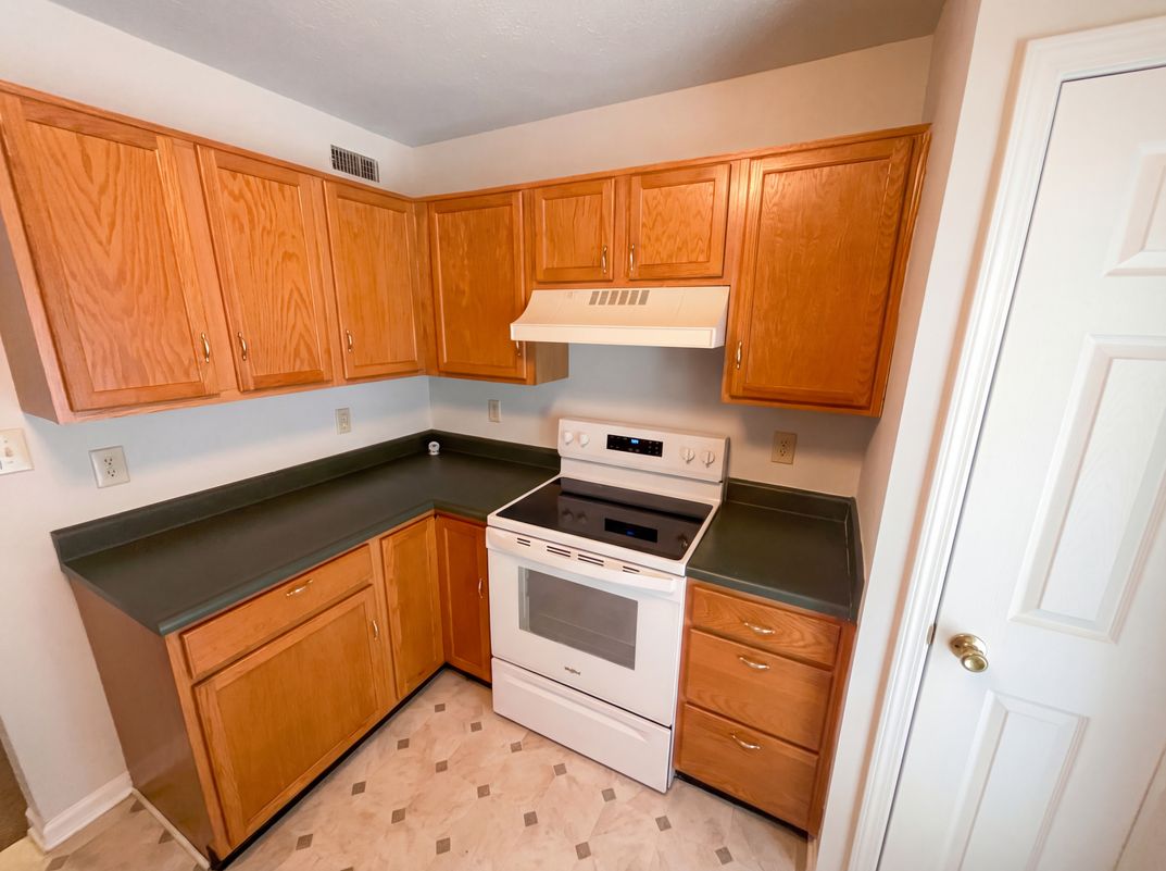 Property photo 2 of 4925 Pembridge Dr