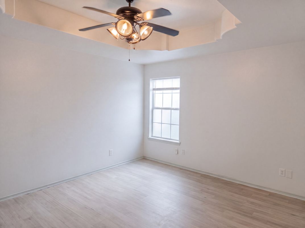 Photo 4 of 26 of 2116 S 6th St, McAllen, TX
