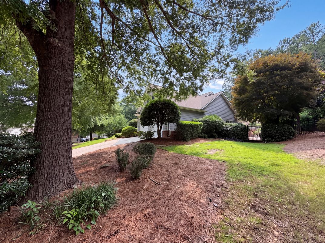 Photo 45 of 49 of 8635 Amsbury Way, Cumming, GA