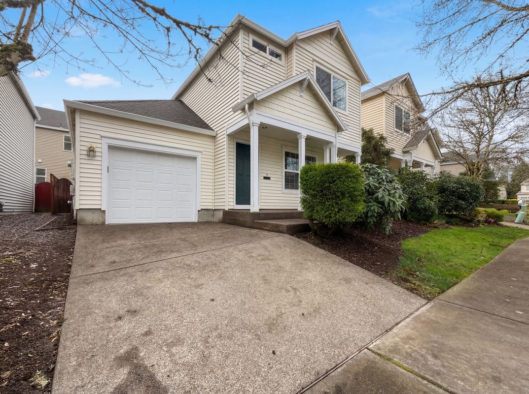 Property photo 1 of 1262 NE Kinney St