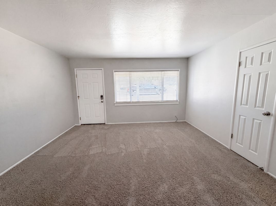 Photo 15 of 23 of 918 Harrison Ave, Lincoln, CA