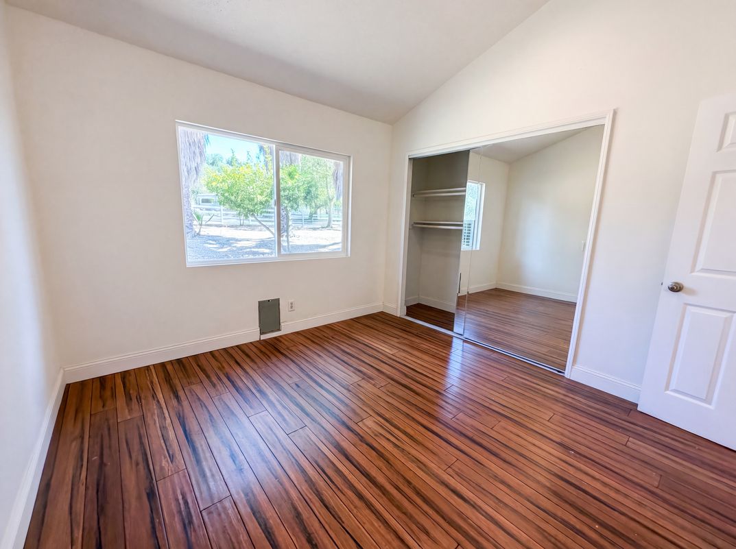 Photo 23 of 40 of 15408 Glentree Rd, Valley Center, CA