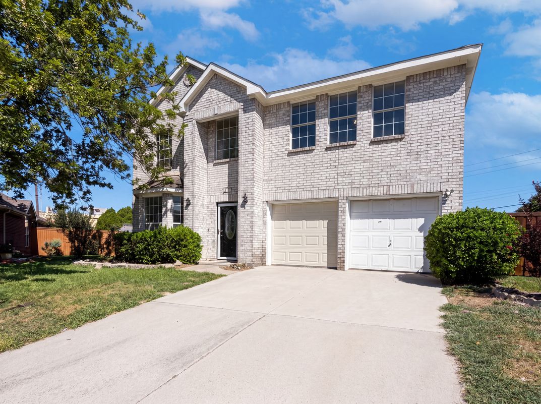 Property photo 1 of 861 Pimernel Ln