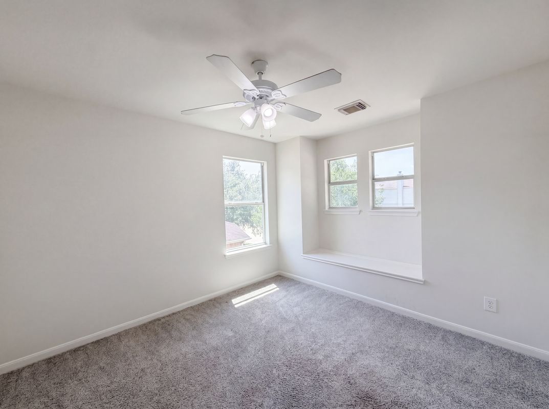 Photo 15 of 23 of 2711 Skyview Trace Ct, Houston, TX