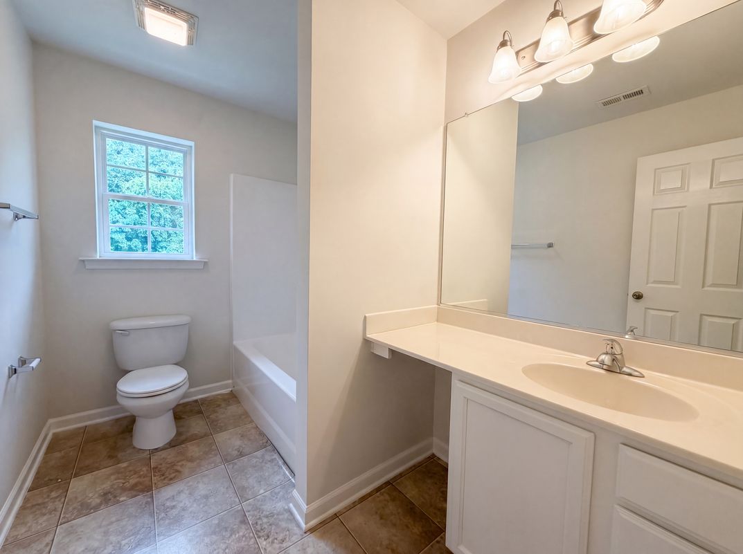 Photo 21 of 26 of 5503 Hardie Farm Dr, Greensboro, NC