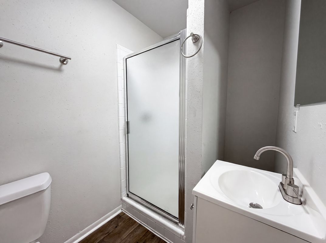 Photo 15 of 20 of 4214 E Toliver St, Houston, TX