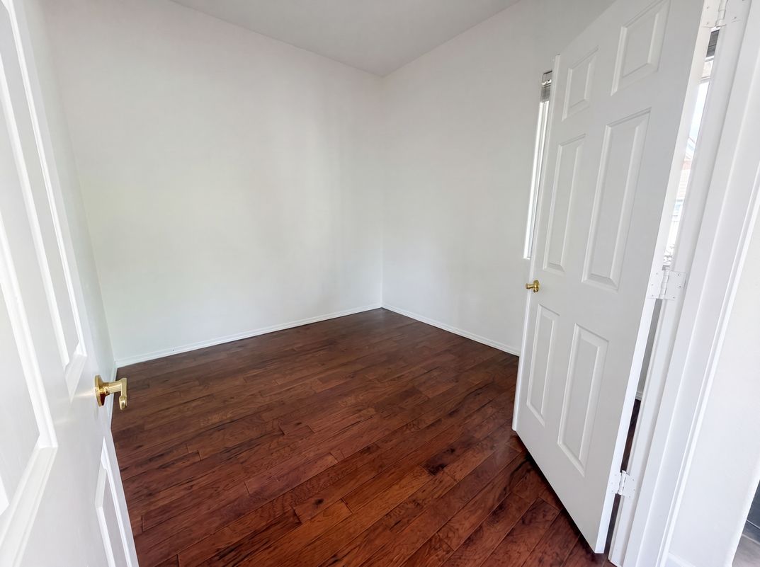 Photo 16 of 22 of 9889 Northrup Dr, Reno, NV