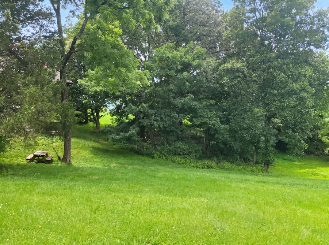 Photo 34 of 38 of 521 Autumnstone Ln, Bowling Green, KY