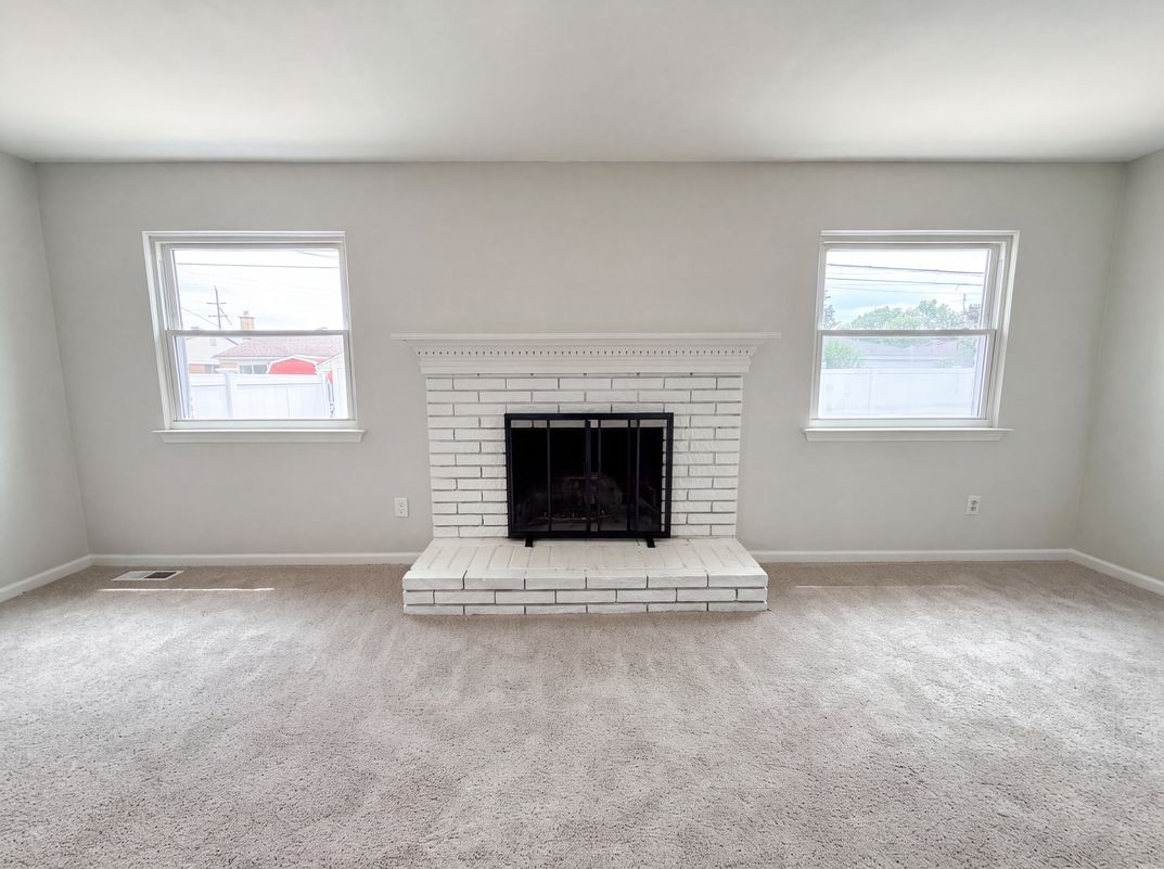 Property photo 3 of 14729 Moran Rd