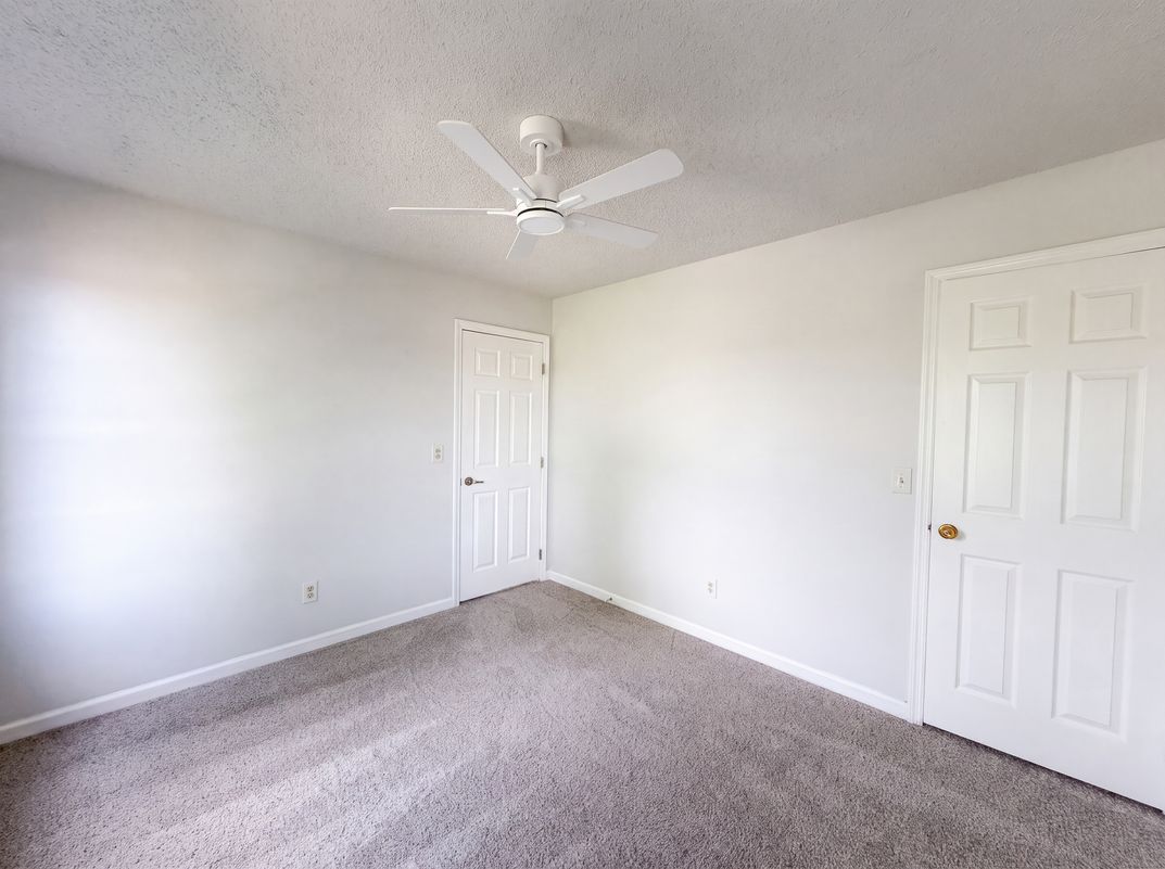 Photo 17 of 27 of 518 Glenfield Cir, Maryville, TN