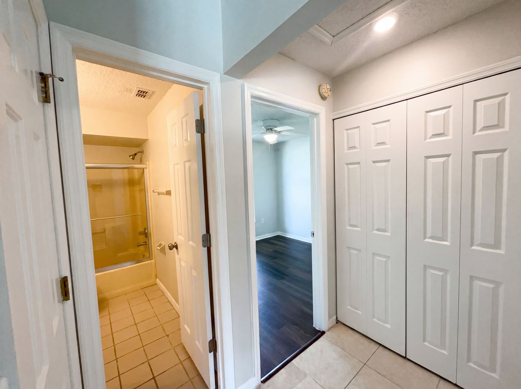 Photo 14 of 25 of 103 Dulverton Way, Kissimmee, FL
