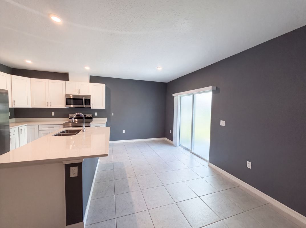 Photo 6 of 21 of 1443 General Custer Ave, Daytona Beach, FL