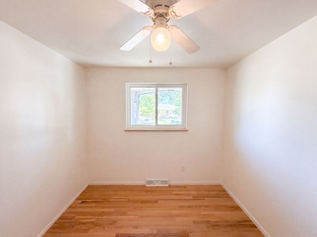 Photo 15 of 28 of 5667 Johnson St, Arvada, CO