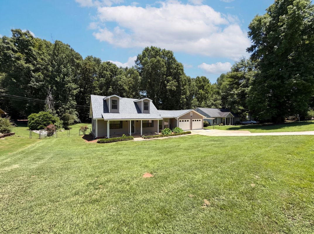 Photo 20 of 27 of 104 Belair Ln, Stockbridge, GA