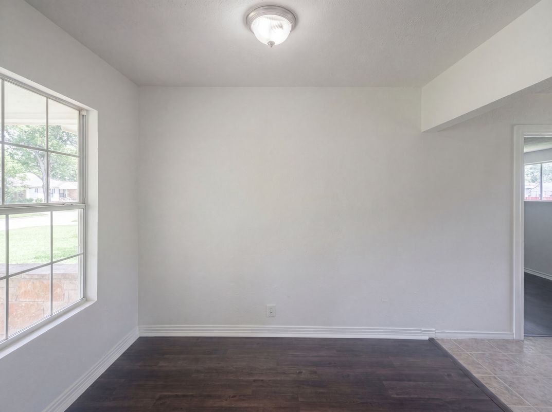 Photo 6 of 17 of 11216 Barbarosa Dr, Dallas, TX