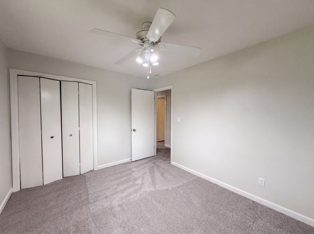 Photo 6 of 21 of 2909 Sagebrush Dr, Lawrence, KS