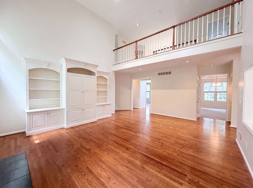 Photo 17 of 45 of 6667 Miami Woods Dr, Loveland, OH