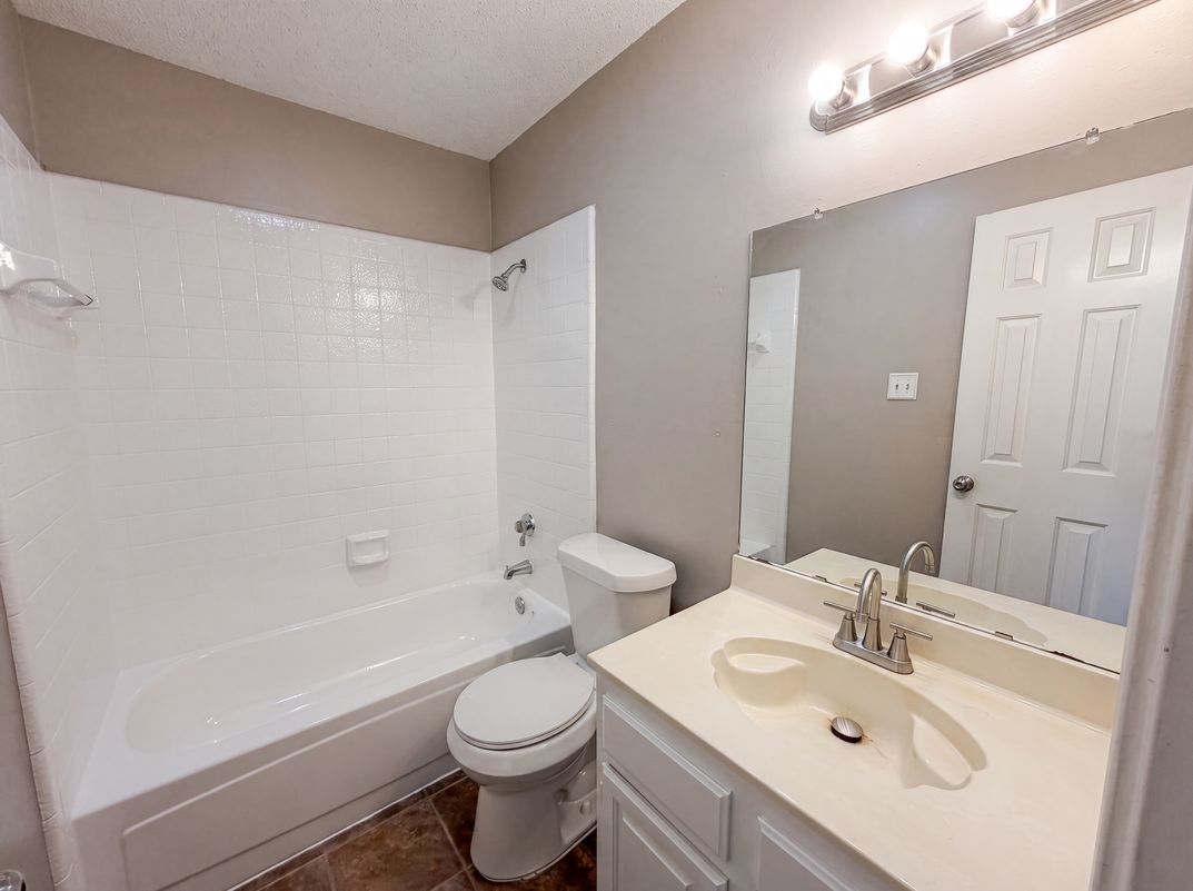 Photo 15 of 17 of 1503 Curtis Ln, Cedar Hill, TX
