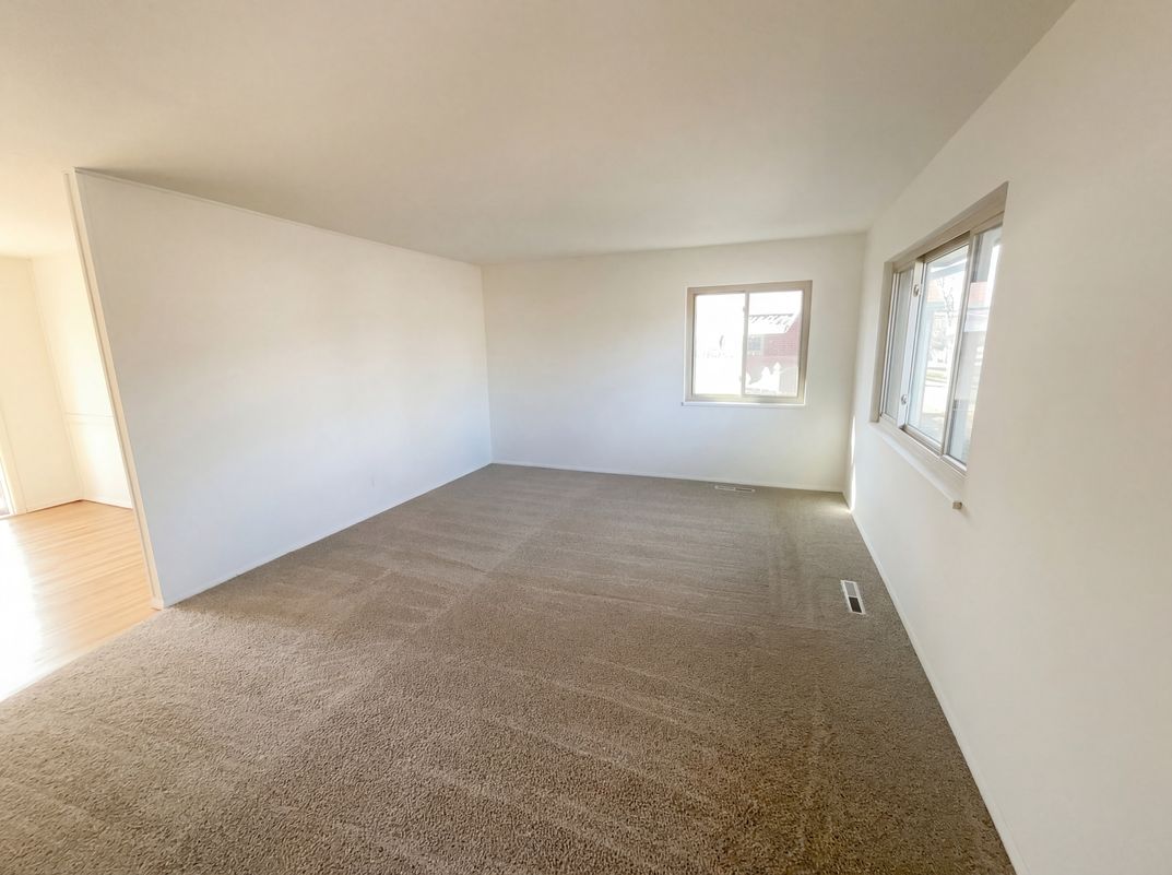 Photo 3 of 19 of 2507 E Caramillo St, Colorado Springs, CO