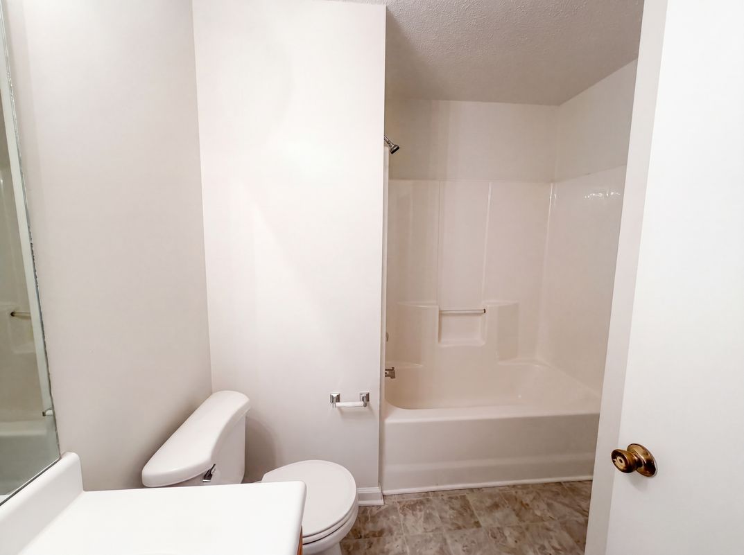 Photo 16 of 21 of 4234 Nestleway Ct, Greensboro, NC