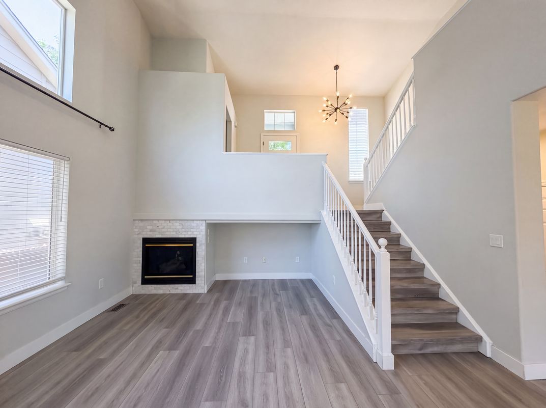 Photo 7 of 23 of 9379 W Ute Dr, Littleton, CO