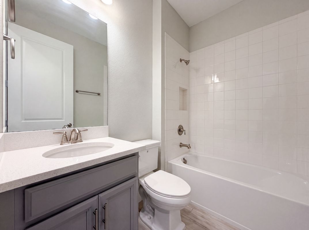 Photo 14 of 31 of 4516 Crestpoint Way, Palmetto, FL