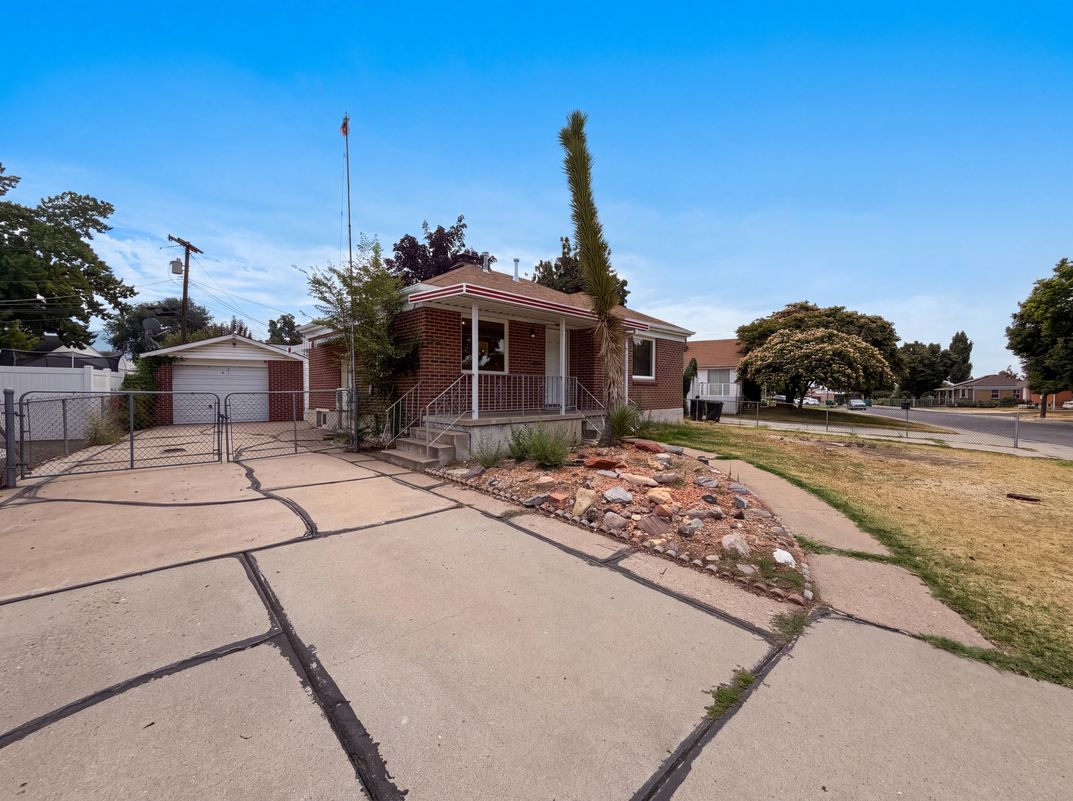 Photo 20 of 23 of 116 Ross Dr, Clearfield, UT