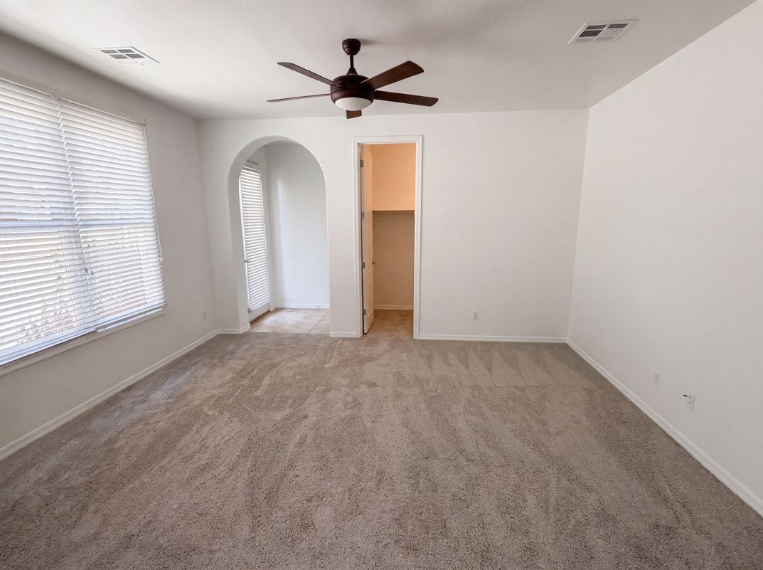 Photo 4 of 45 of 9416 N 182nd Ln, Waddell, AZ