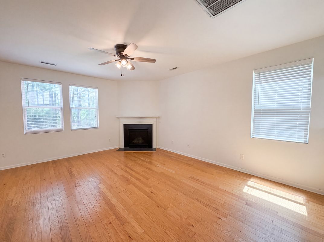 Photo 7 of 25 of 252 Cameron St, Summerville, SC