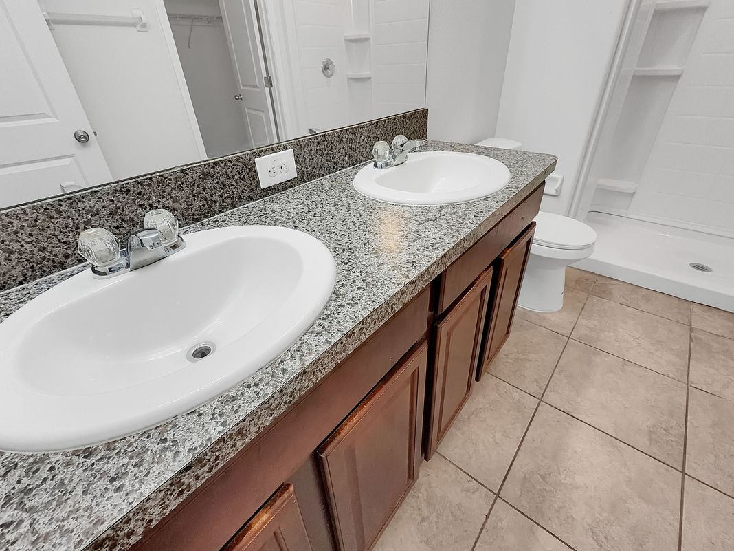 Photo 20 of 23 of 10113 Rosemary Leaf Ln, Riverview, FL