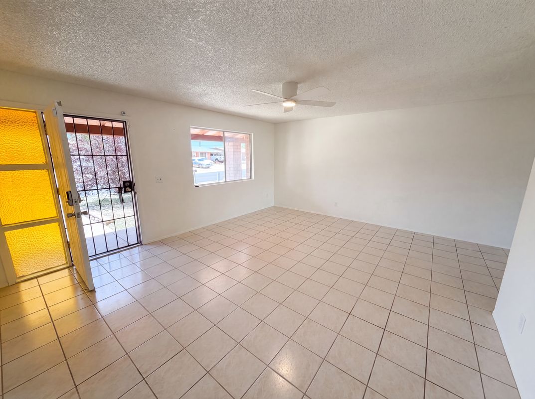 Photo 3 of 19 of 7949 E Manitoba Pl, Tucson, AZ