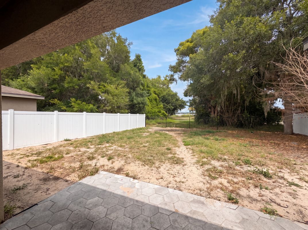 Photo 20 of 21 of 2440 Bracknell Forest Trl, Tavares, FL
