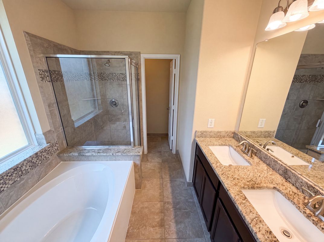 Photo 9 of 15 of 4807 Connor Dr, Baytown, TX