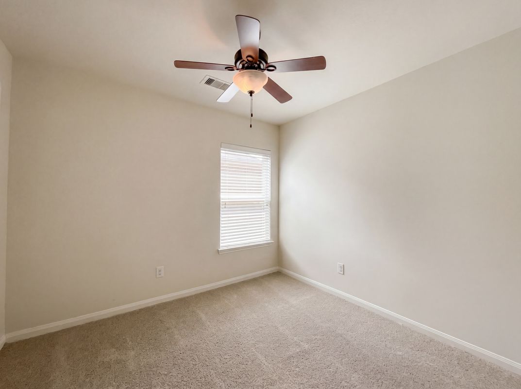 Photo 10 of 16 of 8735 Hazel Rose Sky Dr, Humble, TX