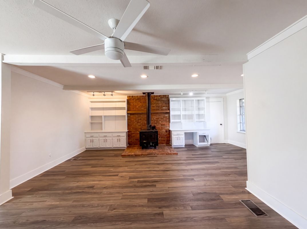 Photo 3 of 23 of 808 Griffin St, McKinney, TX
