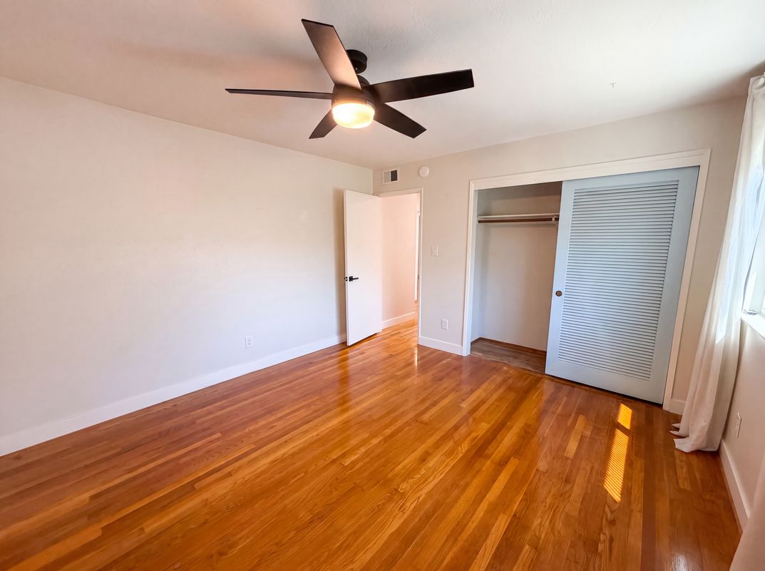 Photo 10 of 27 of 9630 Beachwood Dr, Orangevale, CA