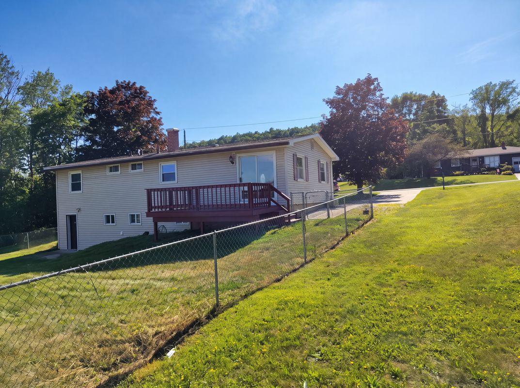 Photo 5 of 24 of 4888 Pinecrest Rd, Millport, NY