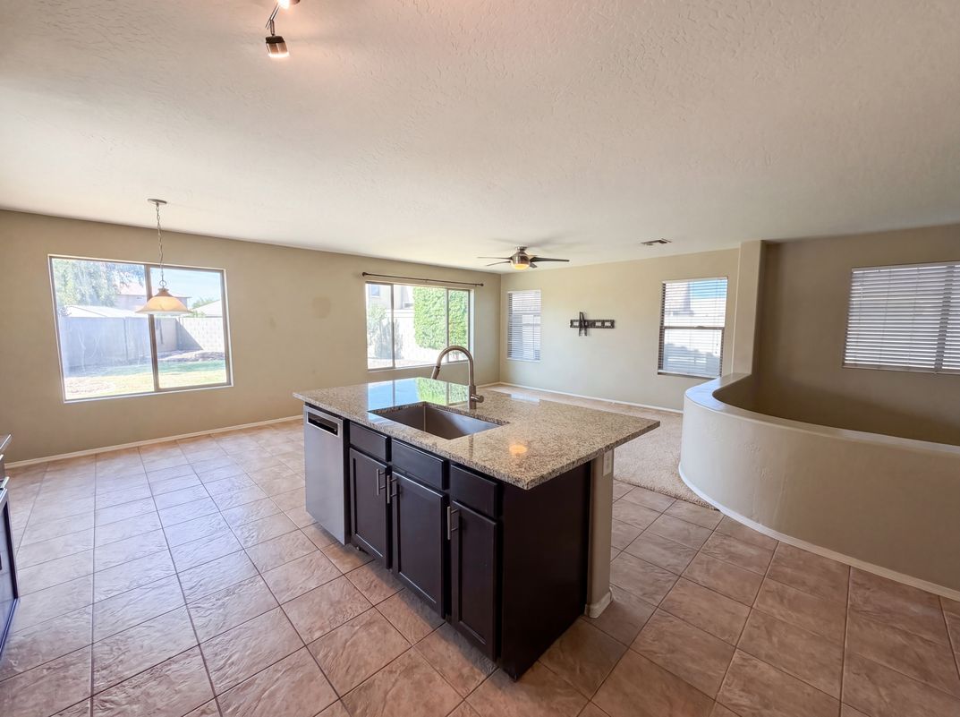 Photo 15 of 33 of 11397 W Lincoln St, Avondale, AZ