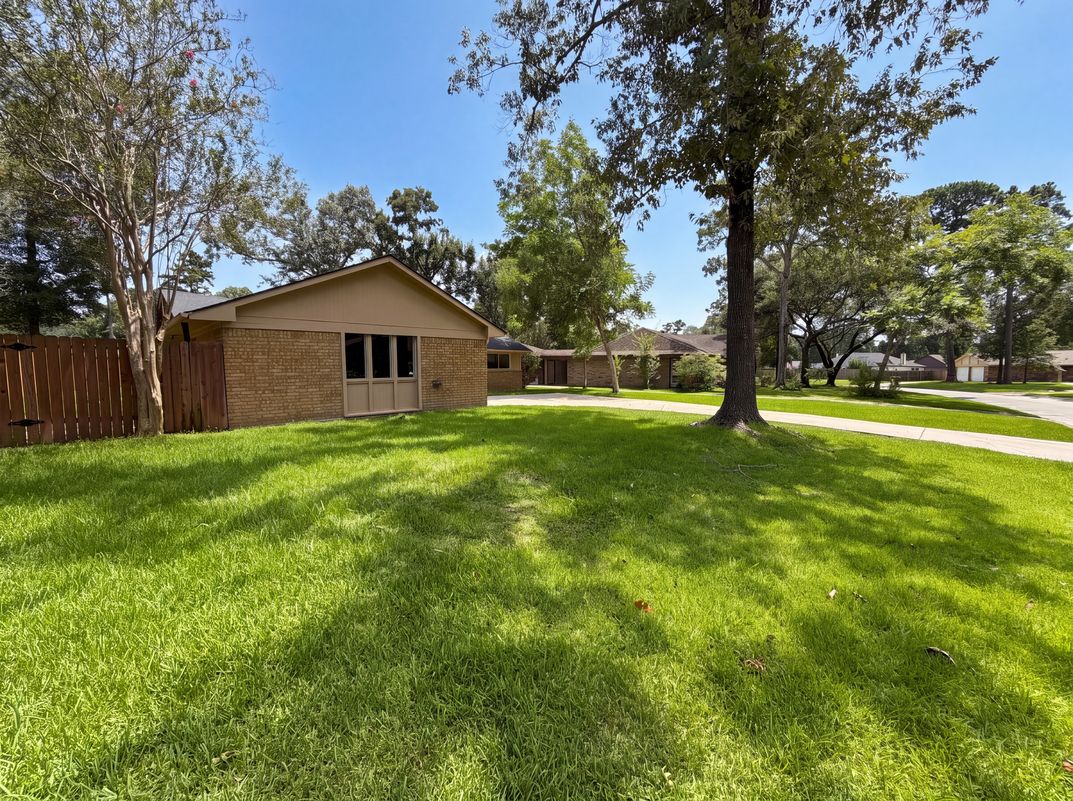 Photo 21 of 23 of 719 Equinox St, Crosby, TX