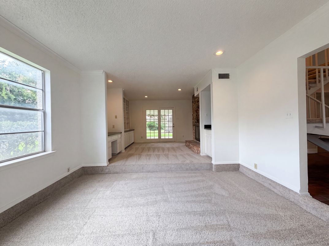 Property photo 3 of 4612 Kenway Ct