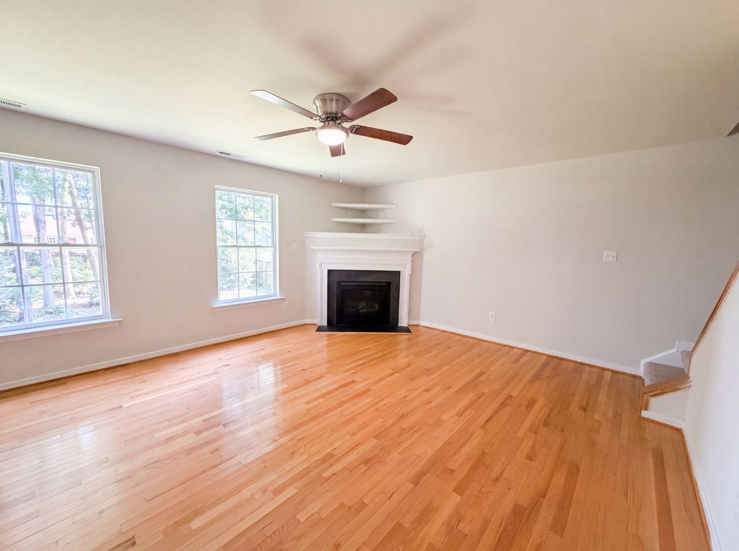 Photo 8 of 19 of 3016 Heather Ridge Dr, Henrico, VA