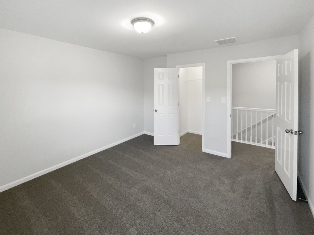 Photo 19 of 52 of 1622 Halliard Dr, Lawrenceville, GA