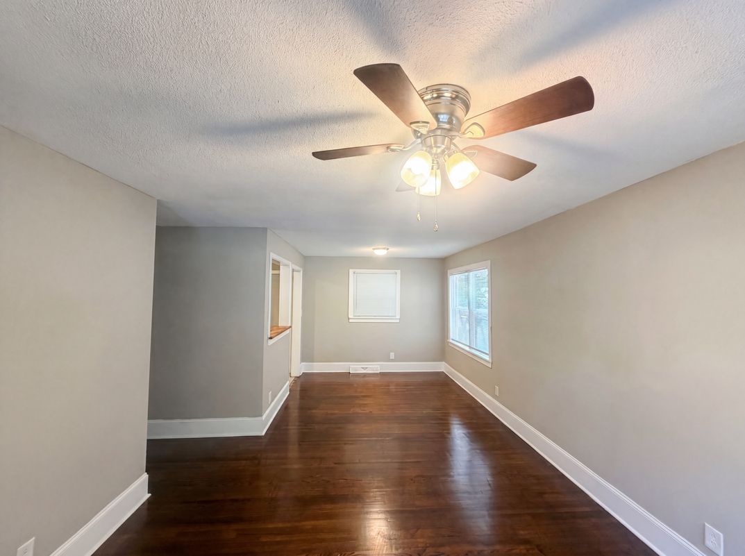Photo 3 of 18 of 1428 Futrelle Dr, High Point, NC
