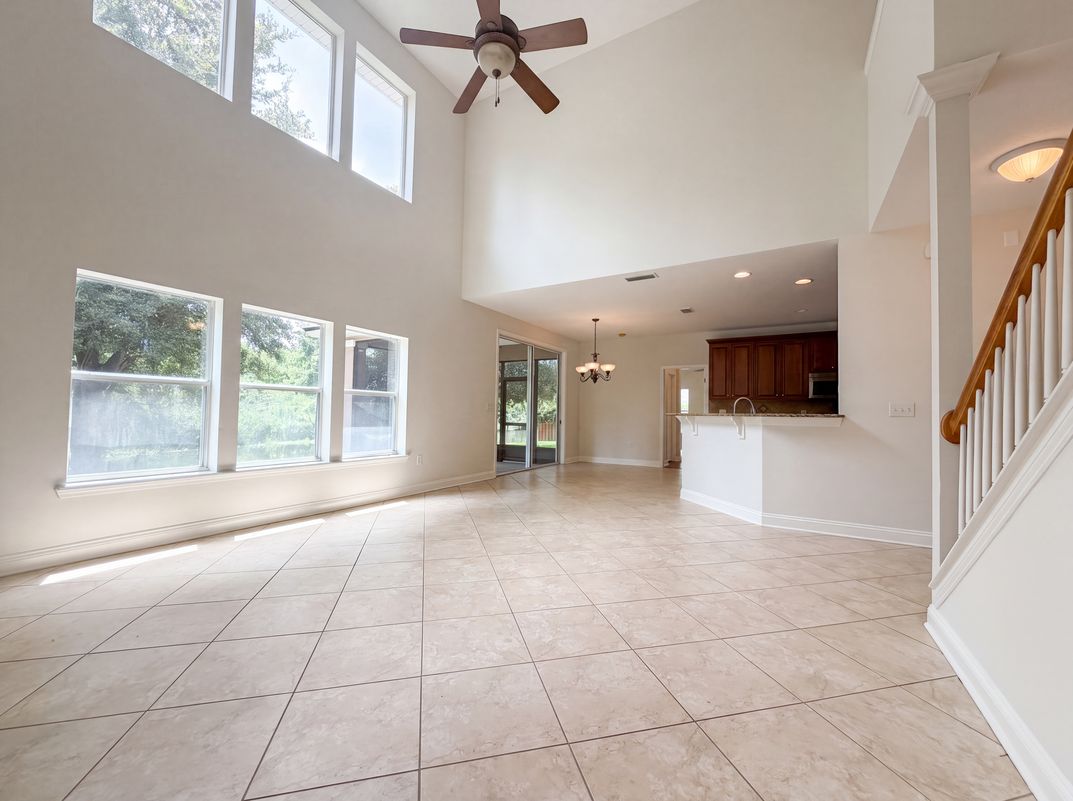 Photo 10 of 32 of 8331 Golden Bamboo Dr, Jacksonville, FL