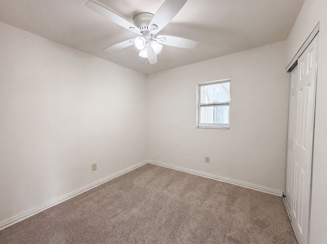 Photo 14 of 20 of 4403 NW 202nd St, Miami Gardens, FL