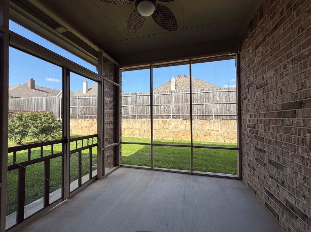 Photo 18 of 19 of 3005 S College Ave, Decatur, TX