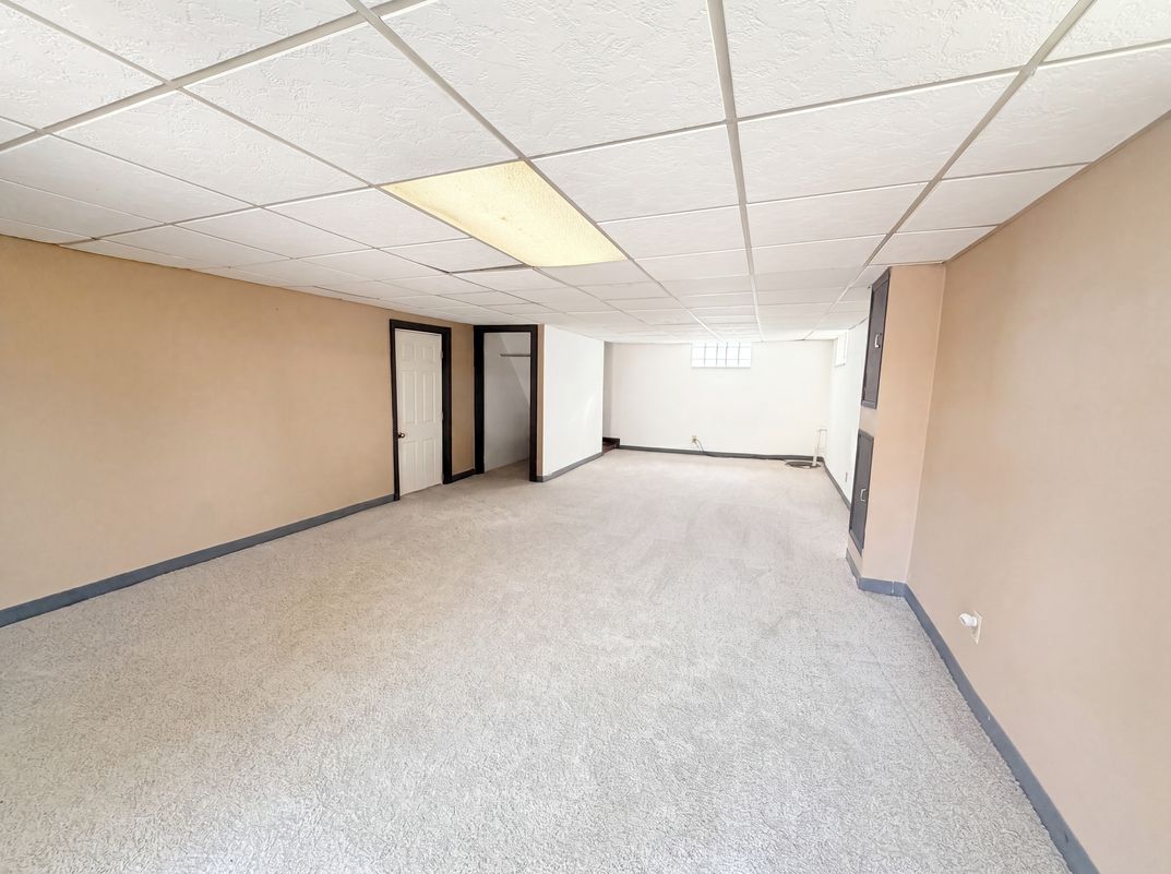 Photo 20 of 25 of 5476 Edalbert Dr, Cincinnati, OH