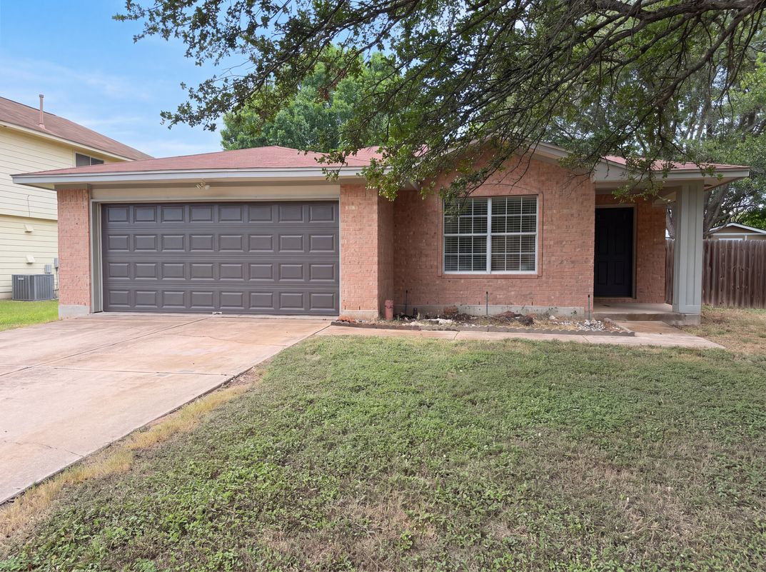Property photo 1 of 616 Barbara Way