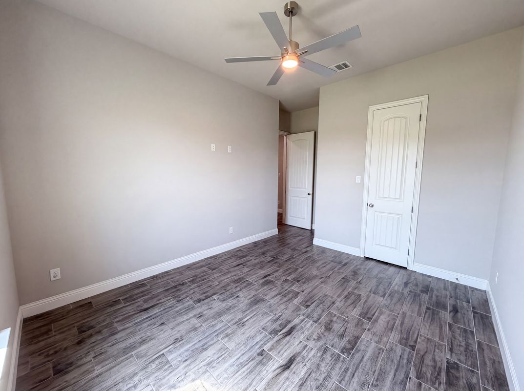 Photo 21 of 31 of 3608 Ridge Point Dr, Argyle, TX